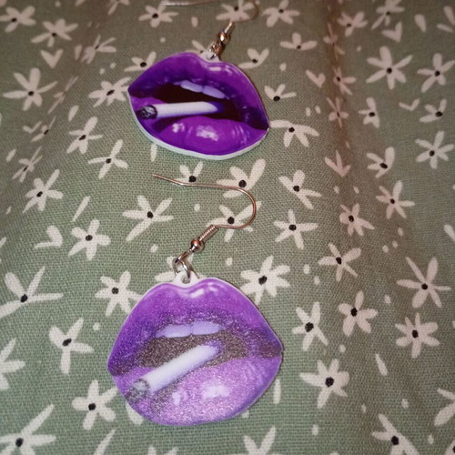 Purple Lips Earrings with Cigarette, New