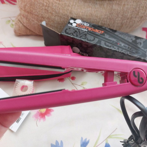 Trip Compact hair straightener new