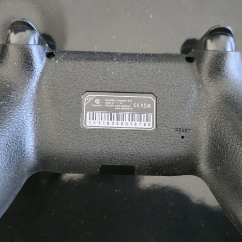 GameSir T1s wireless controller used