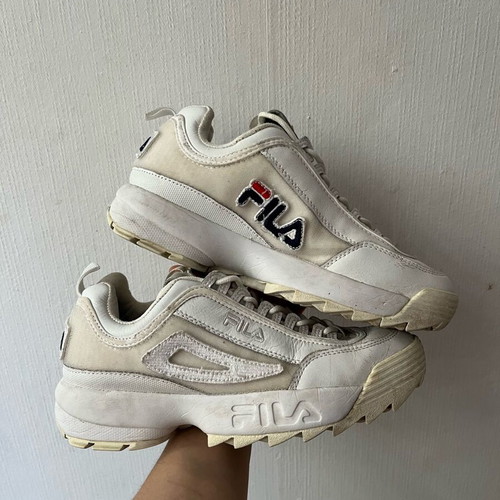 Fila sneakers used with reusable stickers, size 40, white