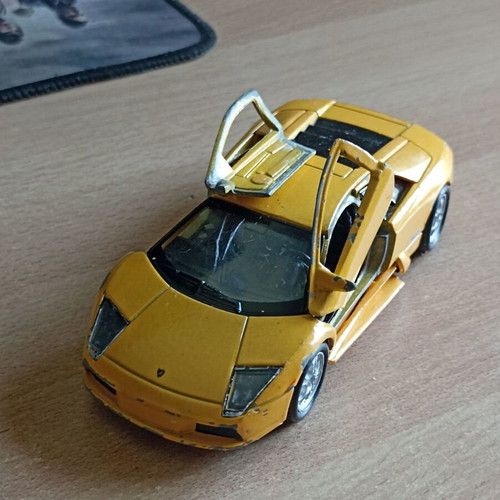 Welly Lamborghini Murciélago 2001 1:34 scale toy car, moderate condition