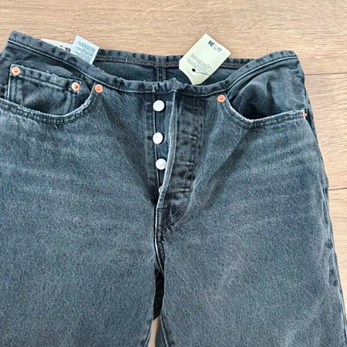 Levi’s jeans new with tags, size 26, grey-black