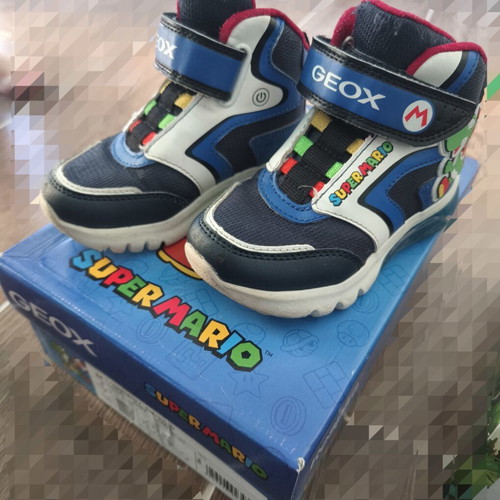 Αθλητικά μποτάκια Geox Super Mario μέγεθος 24 με δώρο χειμωνιάτικα παντοφλάκια Comfy