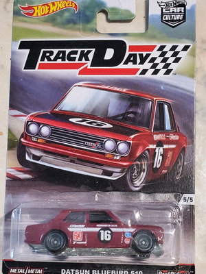 Hot Wheels Track Day Datsun Bluebird 510 нов
