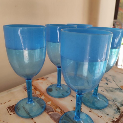 Plastic glasses like new, blue, set of 5