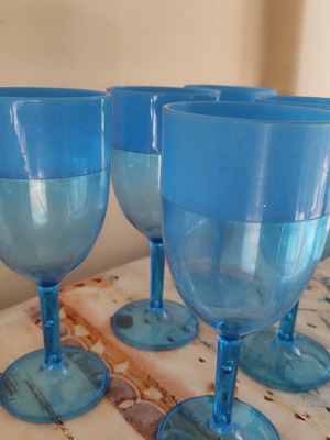 Plastic glasses like new, blue, set of 5