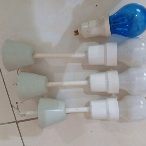 Light sockets pack of 4 used, plastic