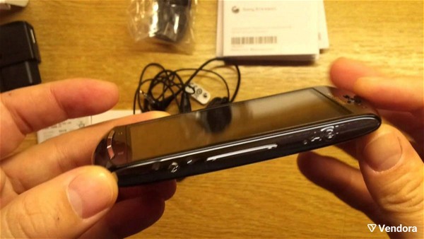 Sony Ericsson Xperia neo V gia antallaktika