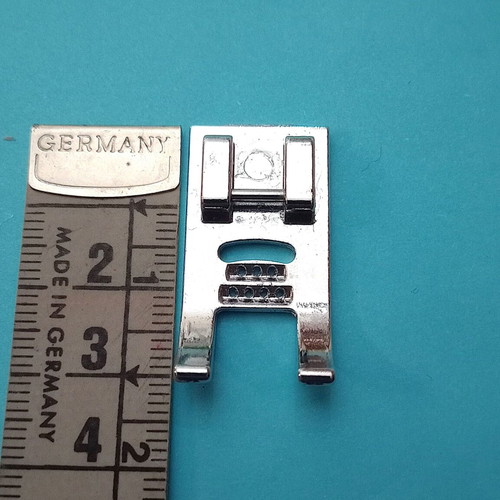 Sewing machine foot with 7 holes for home use new