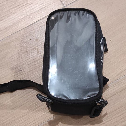 M Wave Bicycle Handlebar Bag used for phone storage