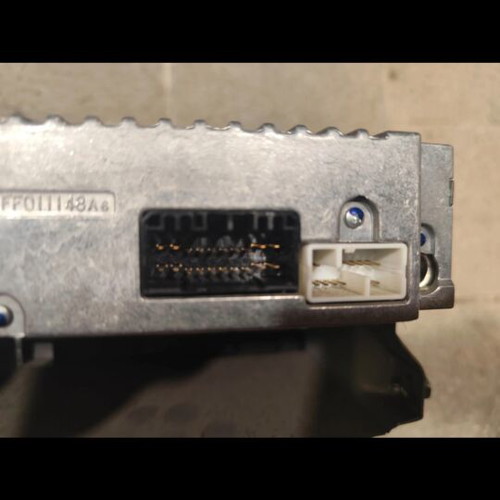 Suzuki Swift OEM Radio like new, fully working