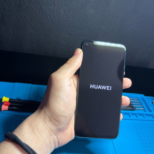 Huawei P40 Lite Emerald Green σαν καινούργιο με tempered glass
