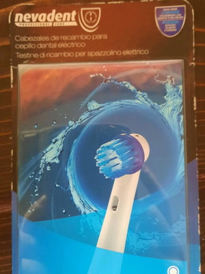 Toothbrush replacement heads new, pack of 8