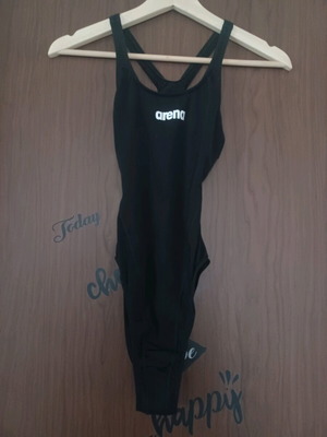 Arena women's swimsuit black like new, size XXS