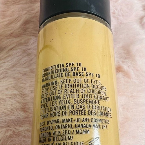 Mac make up 30 ml like new in shade NC37