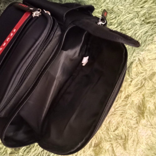 Sports shoulder bag like new, black