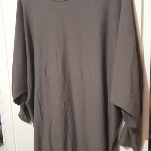 Caramella pullover dress like new, beige and brown