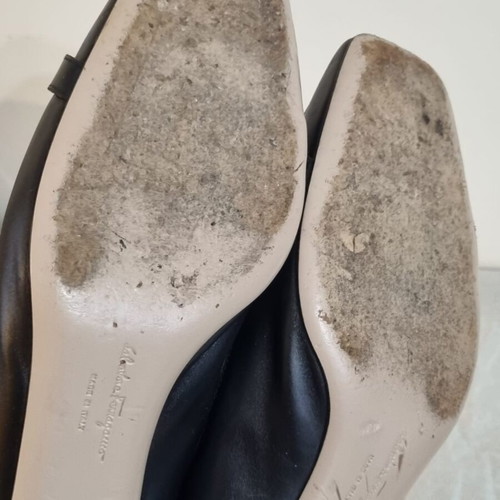 Salvatore Ferragamo shoes size 38.5 used, black pumps