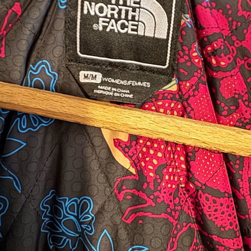 The North Face women's snowboard jacket medium like new