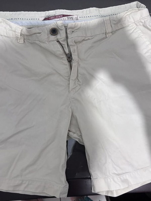 Zara beige fabric shorts like new, size 36