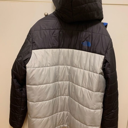 The North Face snow jacket like new, size M