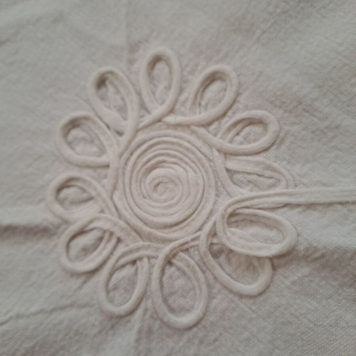 Traditional handmade kare 81×78, like new, white embroidered table linen