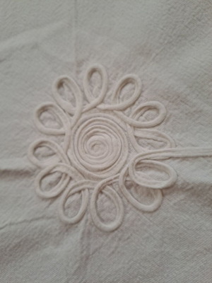 Traditional handmade kare 81×78, like new, white embroidered table linen