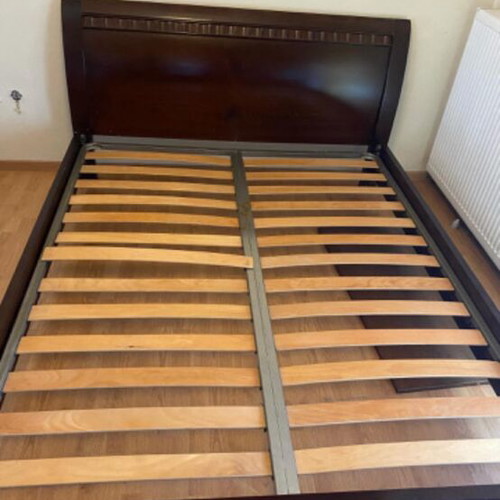 Wooden bed 2.20x2.20 like new