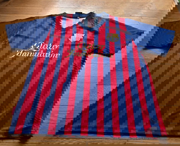 2014/2015 FC Barcelona Home Kit , Lionel Messi Jersey, Men’s Size: Medium (M)
