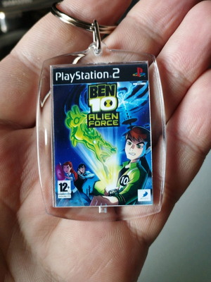 Ben 10 Alien Force PS2 keychain new