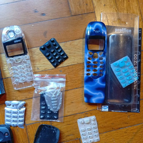 Nokia 5110 front covers pack like new