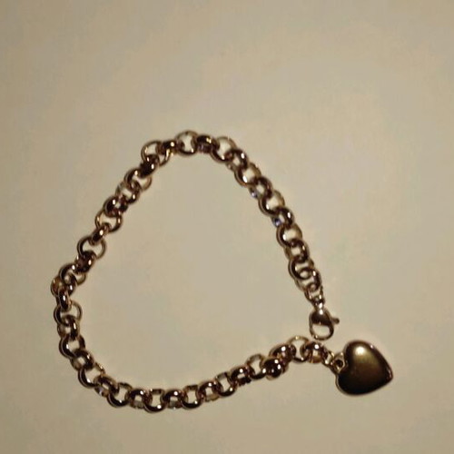 Gold-tone stainless steel bracelet with heart charms new