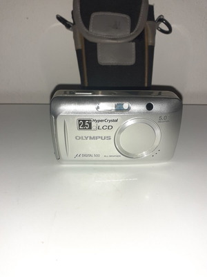 Φωτογραφική μηχανή Olympus Hyper Crystal LCD μεταχειρισμένη, δεν γνωρίζω αν λειτουργεί