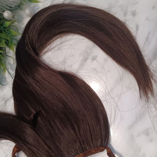 Hair tresses brown like new, set of 2 with case