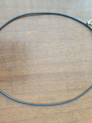 Choker necklace used with heart pendant