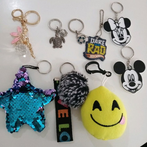 Keychains like new, pack of 9 pieces