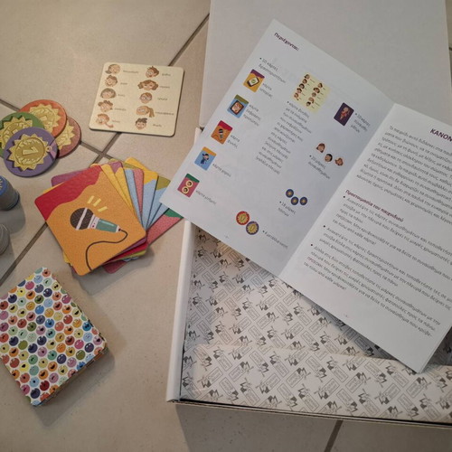 Synaisthimata board game like new, Savvalas edition