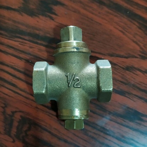 Brass water valve old type, 2 pieces 1/2, new