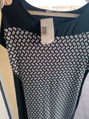 Φόρεμα Vamp καινούργιο, ριχτό, άνετο, μέγεθος M, λευκό-μπλε