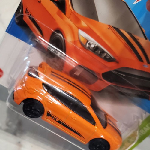 Hot Wheels 2022 Ford Focus RS παιχνίδι αυτοκίνητο, σφραγισμένο