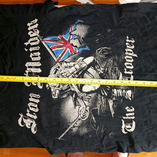 Iron Maiden The Trooper T-shirt size M like new, black