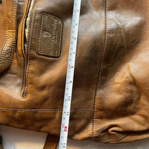 Aunts & Uncles Leather bag