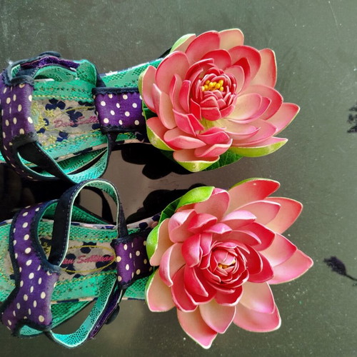 Irregular Choice platform sandals like new, size 37, 3D floral design