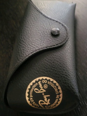 Ray Ban glasses case like new, black leather