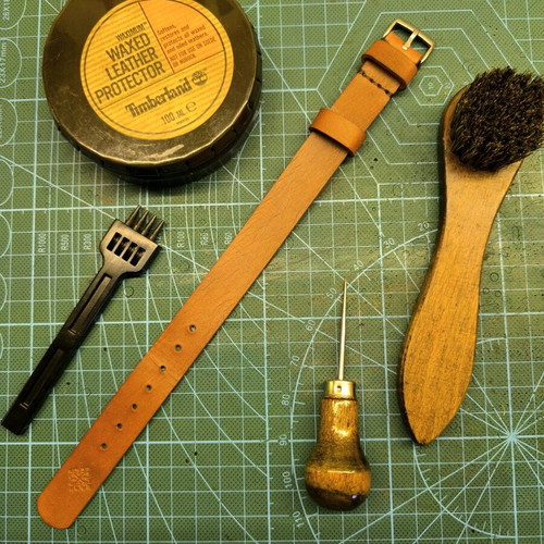 Handmade leather NATO watch strap, custom colors, 18-28mm