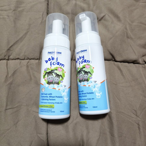 Frezyderm Baby Foam gentle cleansing product for children new