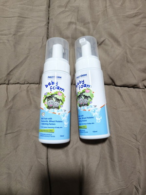 Frezyderm Baby Foam gentle cleansing product for children new