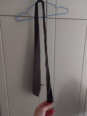 Tie 100% silk used
