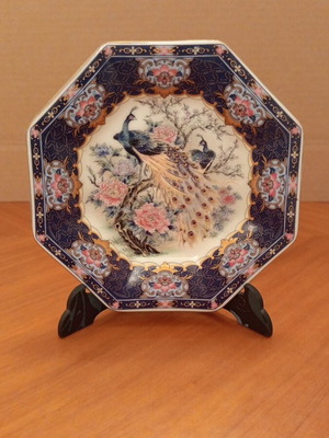 Vintage Satsuma Royal Peacock Japanese porcelain decorative plate, 15.5 cm