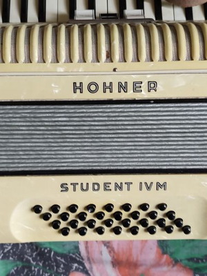 Hohner Student IVM ακορντεόν, 32 μπάσα